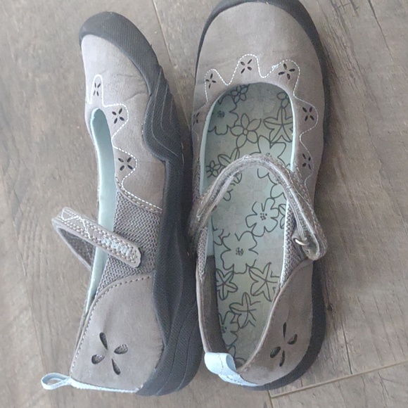 M. A. P. (MAP) Brand Mary Jane style shoe - Picture 2 of 6